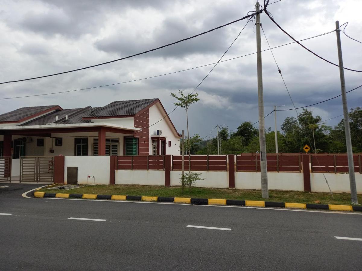 Homestay Zaki D'Герик Экстерьер фото